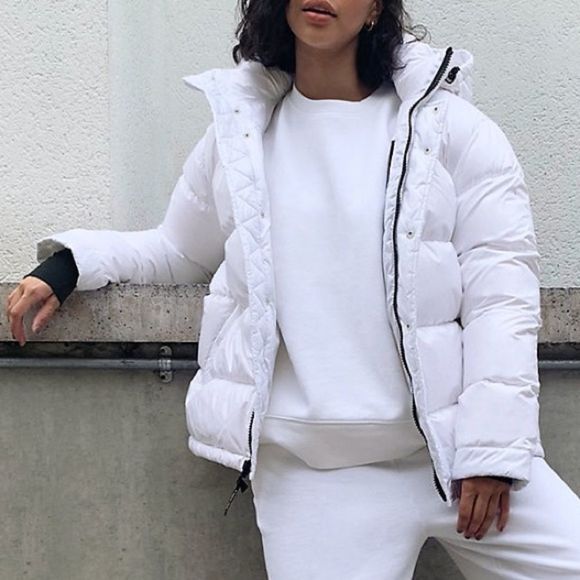 Aritzia Jackets & Blazers - Aritzia TNA Super Puff Original Puffer Jacket in High Gloss White ~ M Medium